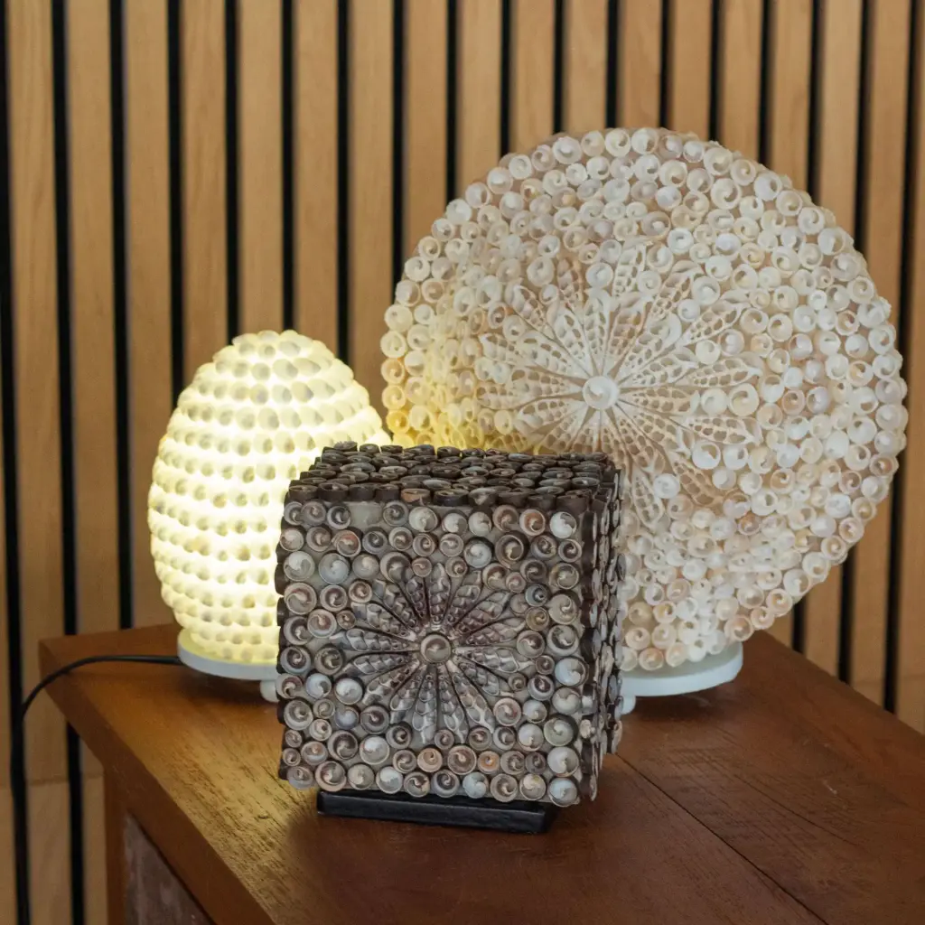 Boho Sea Shell Lamp – Cut Art Shell Oval – 15cm | www.artisangoods.co.uk