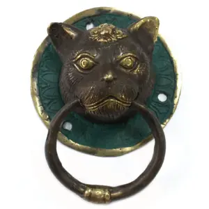 Brass Door Knocker – Cats Head | www.artisangoods.co.uk 3