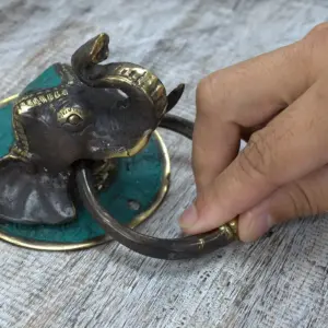 Brass Door Knocker – Rams Head | www.artisangoods.co.uk 4