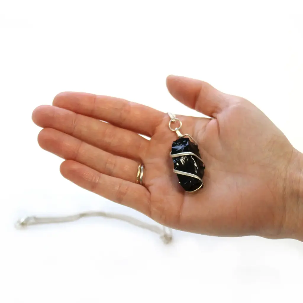 Cascade Wrapped Gemstone Necklace – Rough Black Onyx | www.artisangoods.co.uk 3