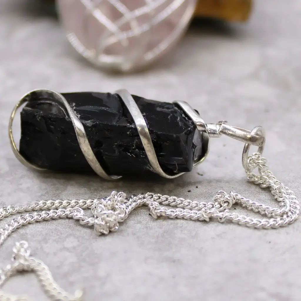 Cascade Wrapped Gemstone Necklace – Rough Black Onyx | www.artisangoods.co.uk