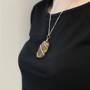 Cascade Wrapped Gemstone Necklace – Rough Tiger Eye | www.artisangoods.co.uk 3