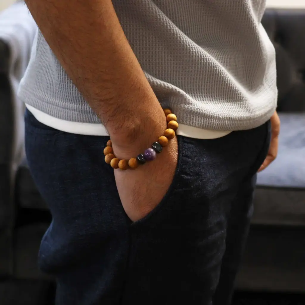 Cedarwood Third Eye Chakra Bangle with Amethyst | www.artisangoods.co.uk 3