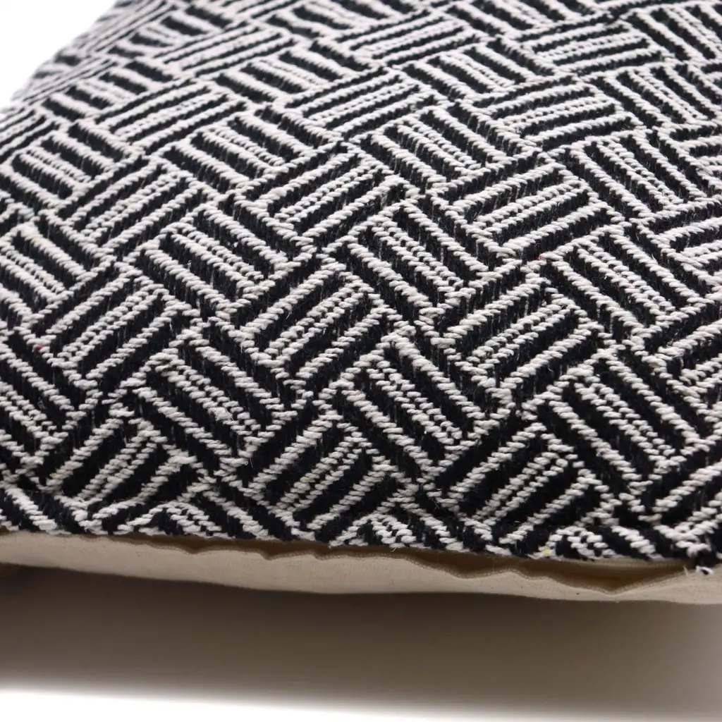Classic Cushion Cover – Criss-Cross Black – 40x40cm | www.artisangoods.co.uk 2 Classic Cushion Cover – Criss-Cross Black – 40x40cm | www.artisangoods.co.uk 2