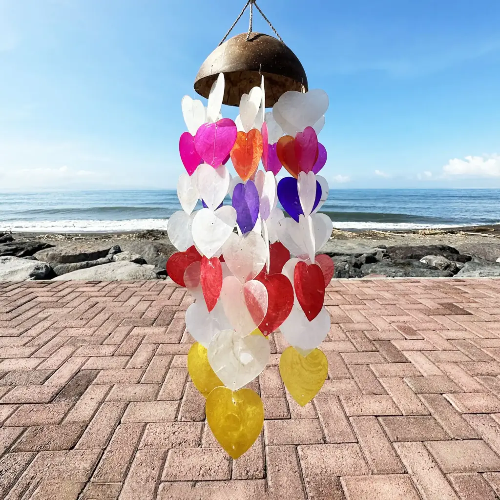 Coconut & Capiz Windchimes – Big Hearts – 40cm | www.artisangoods.co.uk 2 Coconut & Capiz Windchimes – Big Hearts – 40cm | www.artisangoods.co.uk 2