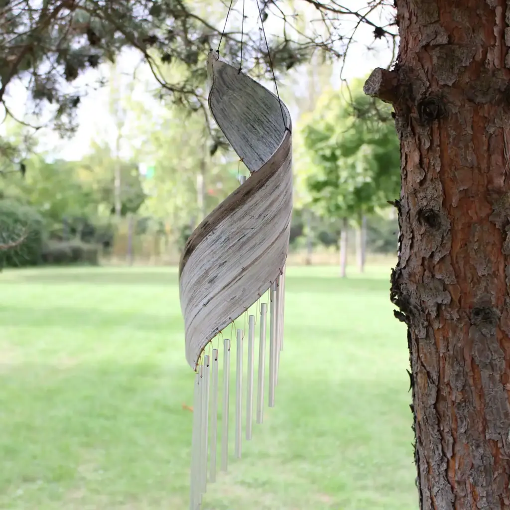 Coconut Leaf Wind Chimes – Whitewash | www.artisangoods.co.uk 3 Coconut Leaf Wind Chimes – Whitewash | www.artisangoods.co.uk 3