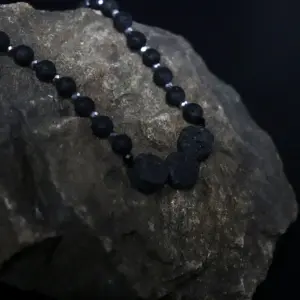 Essence of the Volcano Necklace – Connection to Nature | www.artisangoods.co.uk 4