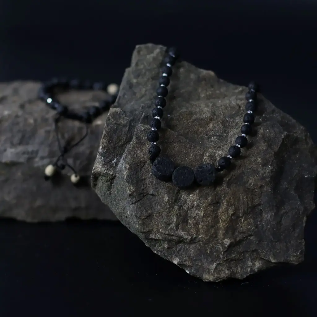 Essence of the Volcano Necklace – Connection to Nature | www.artisangoods.co.uk 3
