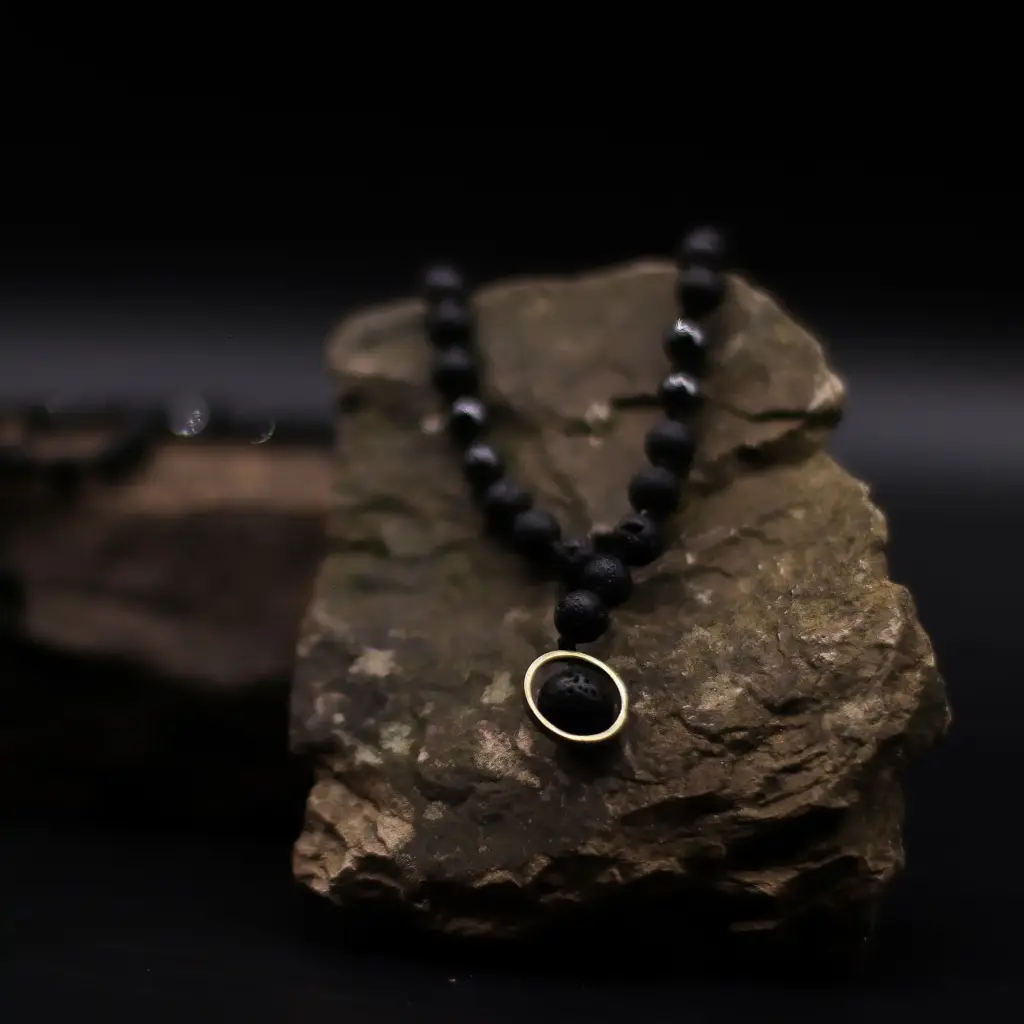 Essence of the Volcano Necklace – Renewal & Rebirth | www.artisangoods.co.uk 4 Essence of the Volcano Necklace – Renewal & Rebirth | www.artisangoods.co.uk 4