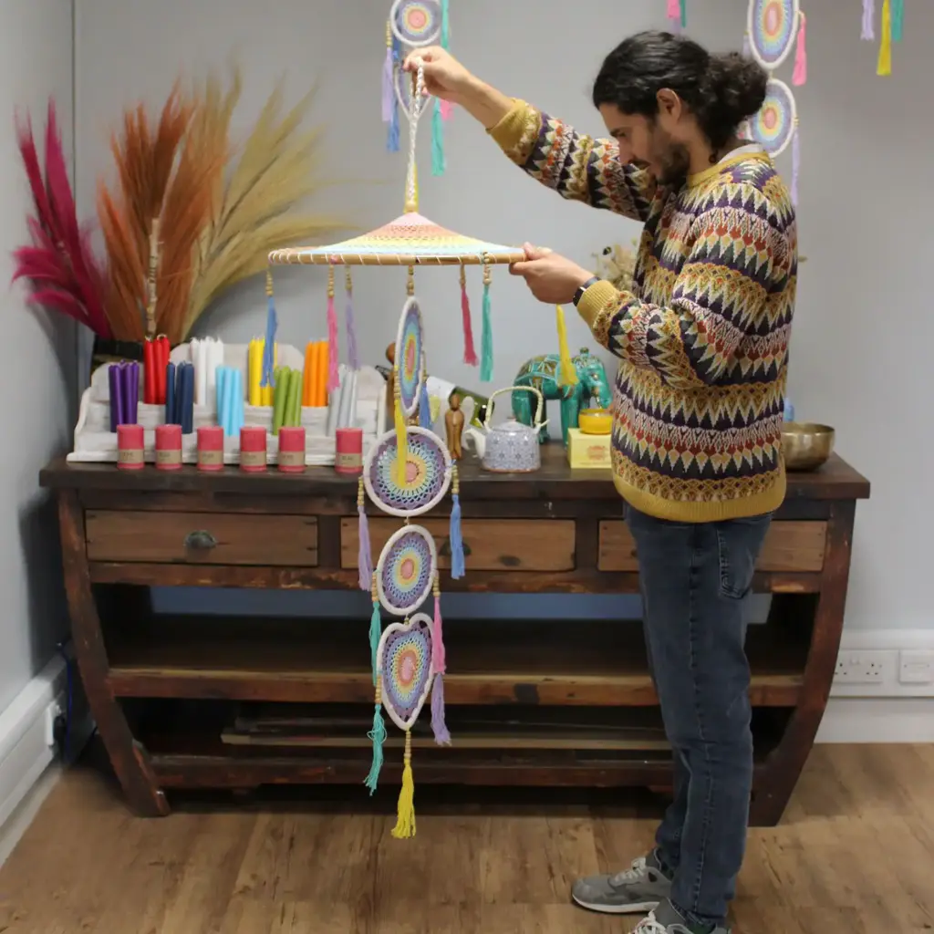 Extra Large Drama Dreamcatcher – Pastal Rainbow | www.artisangoods.co.uk 5