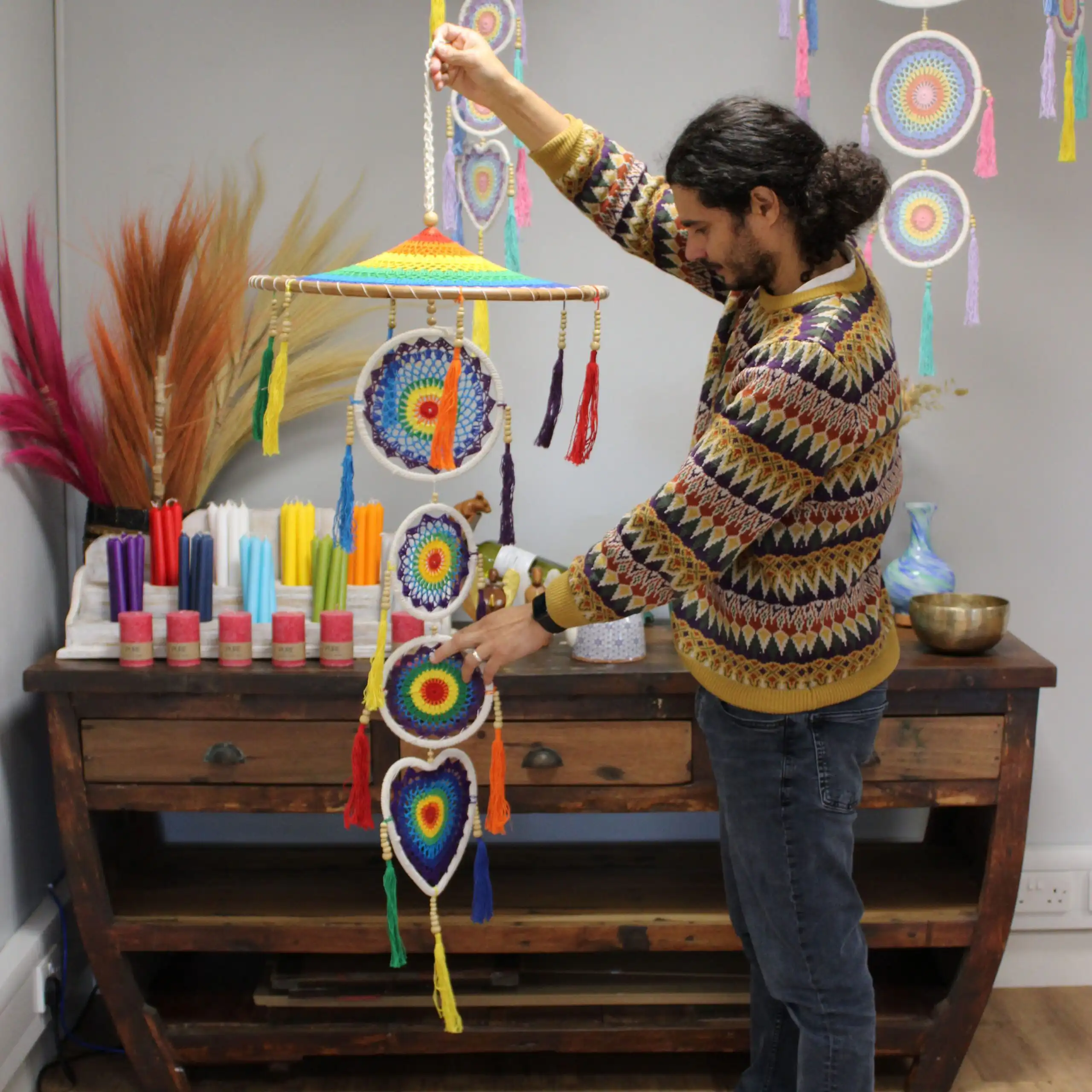 Extra Large Drama Dreamcatcher – Vivid Rainbow | www.artisangoods.co.uk 5 Extra Large Drama Dreamcatcher – Vivid Rainbow | www.artisangoods.co.uk 4