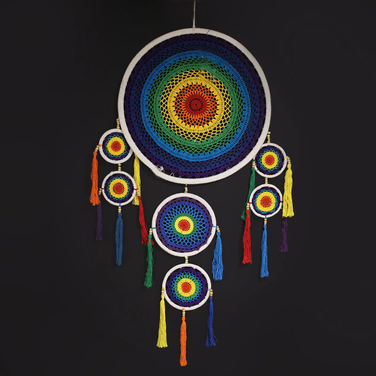 Extra Large Dreamcatcher – Vivid Rainbow | www.artisangoods.co.uk 4 Extra Large Dreamcatcher – Vivid Rainbow | www.artisangoods.co.uk 3