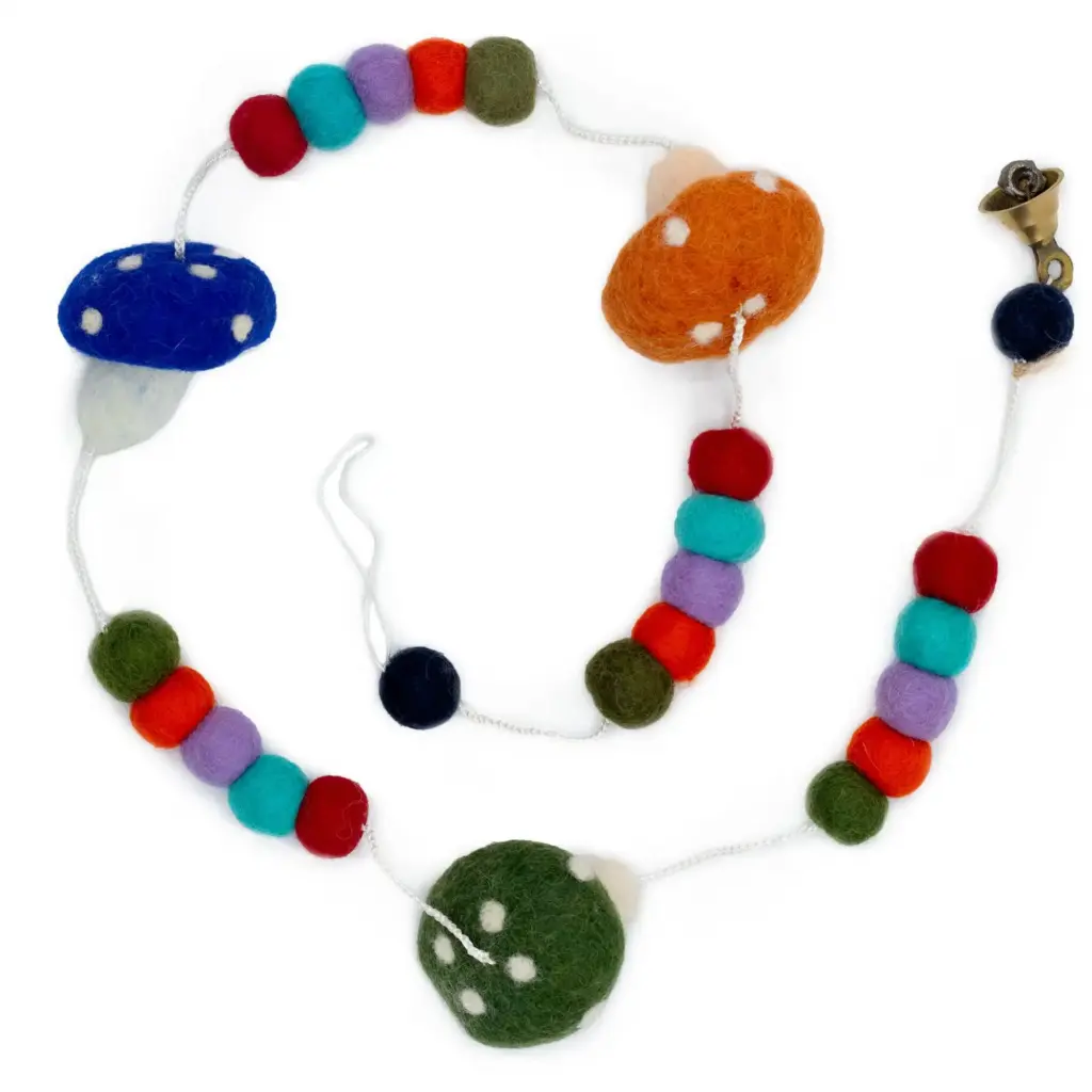 Felt Wall Hanging  – Mushrooms (random colours) | www.artisangoods.co.uk
