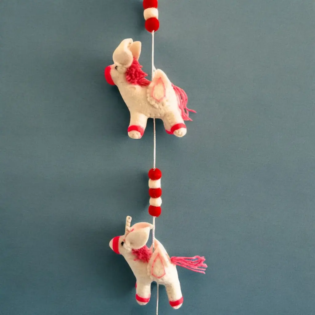 Felt Wall Hanging – Unicorns | www.artisangoods.co.uk 7 Felt Wall Hanging – Unicorns | www.artisangoods.co.uk 7