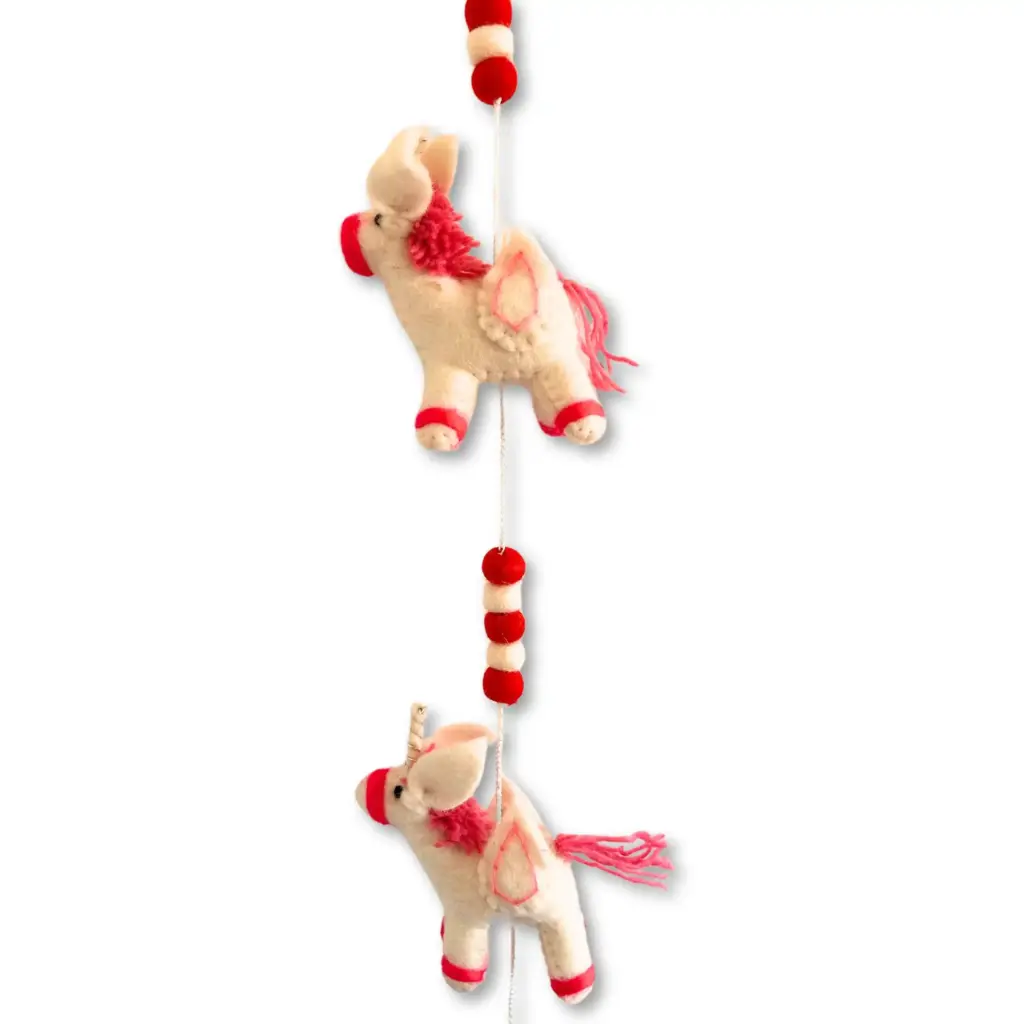 Felt Wall Hanging – Unicorns | www.artisangoods.co.uk 4 Felt Wall Hanging – Unicorns | www.artisangoods.co.uk 4