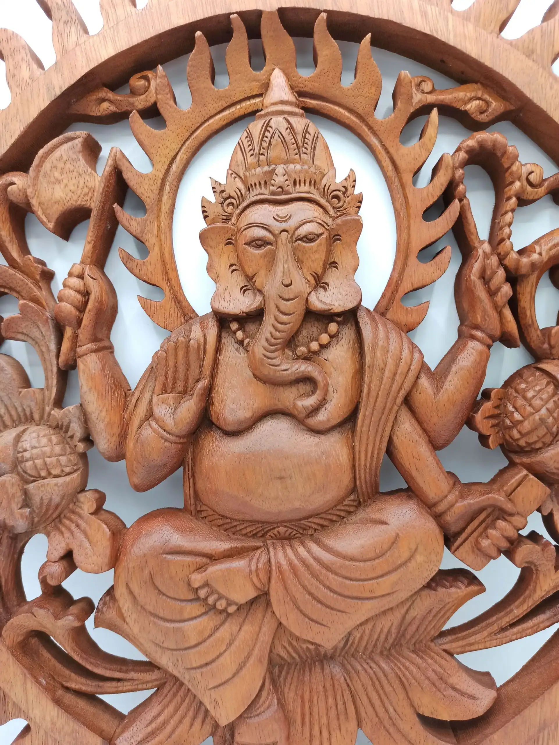 Ganesh Panel – 40cm | www.artisangoods.co.uk 4 Ganesh Panel – 40cm | www.artisangoods.co.uk 3
