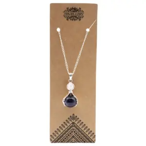 Gemstone Healing Hands Pendant – Amethyst | www.artisangoods.co.uk 2
