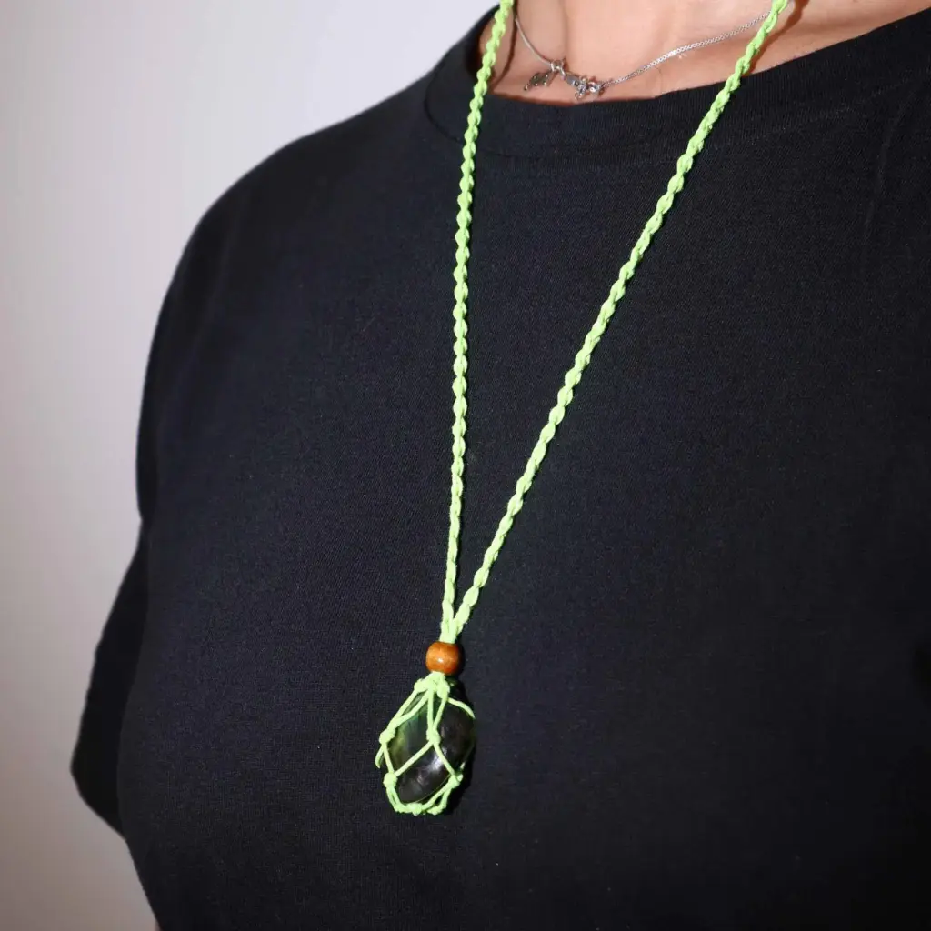Gemstone Necklace Cord – Green | www.artisangoods.co.uk 5