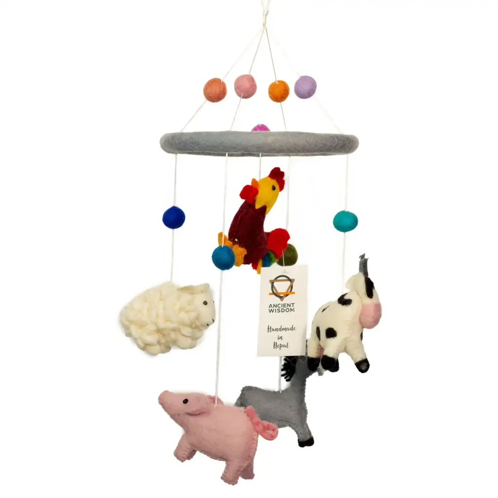 Handmade Felt Mobile – Farm Animals | www.artisangoods.co.uk
