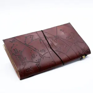 Handmade Leather Journal – My Bucket List Book – Brown (80 pages) | www.artisangoods.co.uk 2