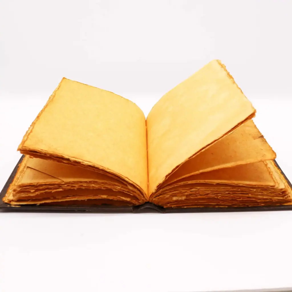 Heafty Brown Tan Book – Zinc Triple Moon Decor – 200 Deckle Edges Pages – 26x18cm | www.artisangoods.co.uk 4 Heafty Brown Tan Book – Zinc Triple Moon Decor – 200 Deckle Edges Pages – 26x18cm | www.artisangoods.co.uk 4