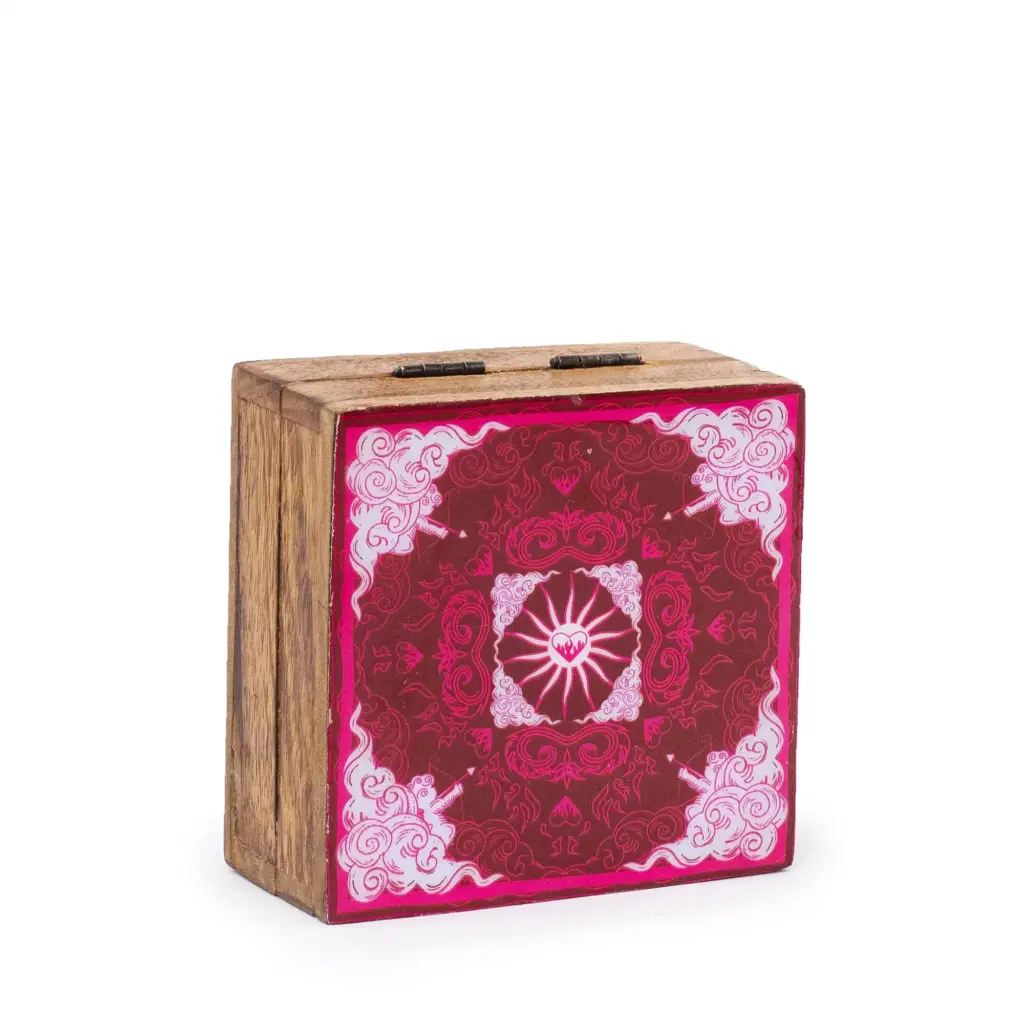 Hop Hare Small Enameled Square Box – Heart & Cupid | www.artisangoods.co.uk