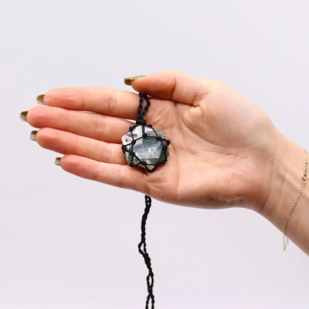Laced Gemstone Hexagon Pendant – Moss Agate | www.artisangoods.co.uk 2 Laced Gemstone Hexagon Pendant – Moss Agate | www.artisangoods.co.uk 2