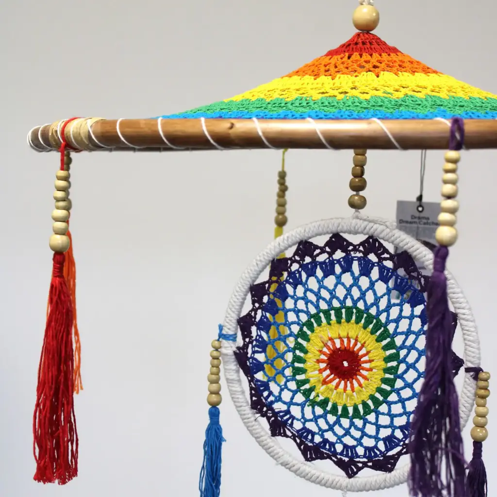 Large Drama Dreamcatcher – Vivid Rainbow | www.artisangoods.co.uk 3 Large Drama Dreamcatcher – Vivid Rainbow | www.artisangoods.co.uk 3