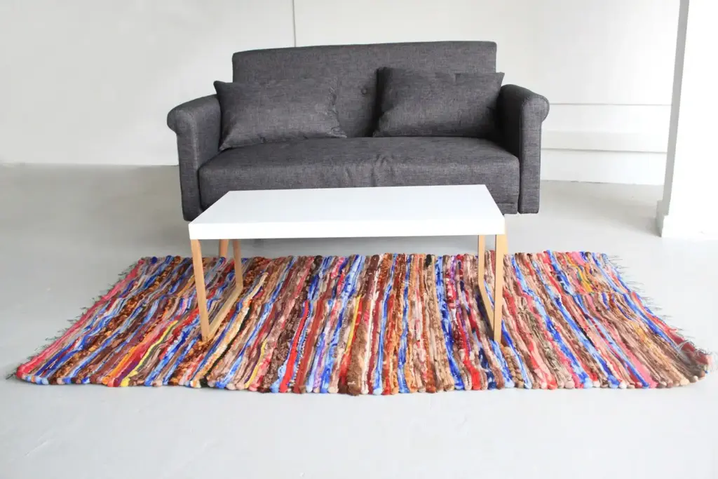 Large Velvet Rug – 105x185cm | www.artisangoods.co.uk 4