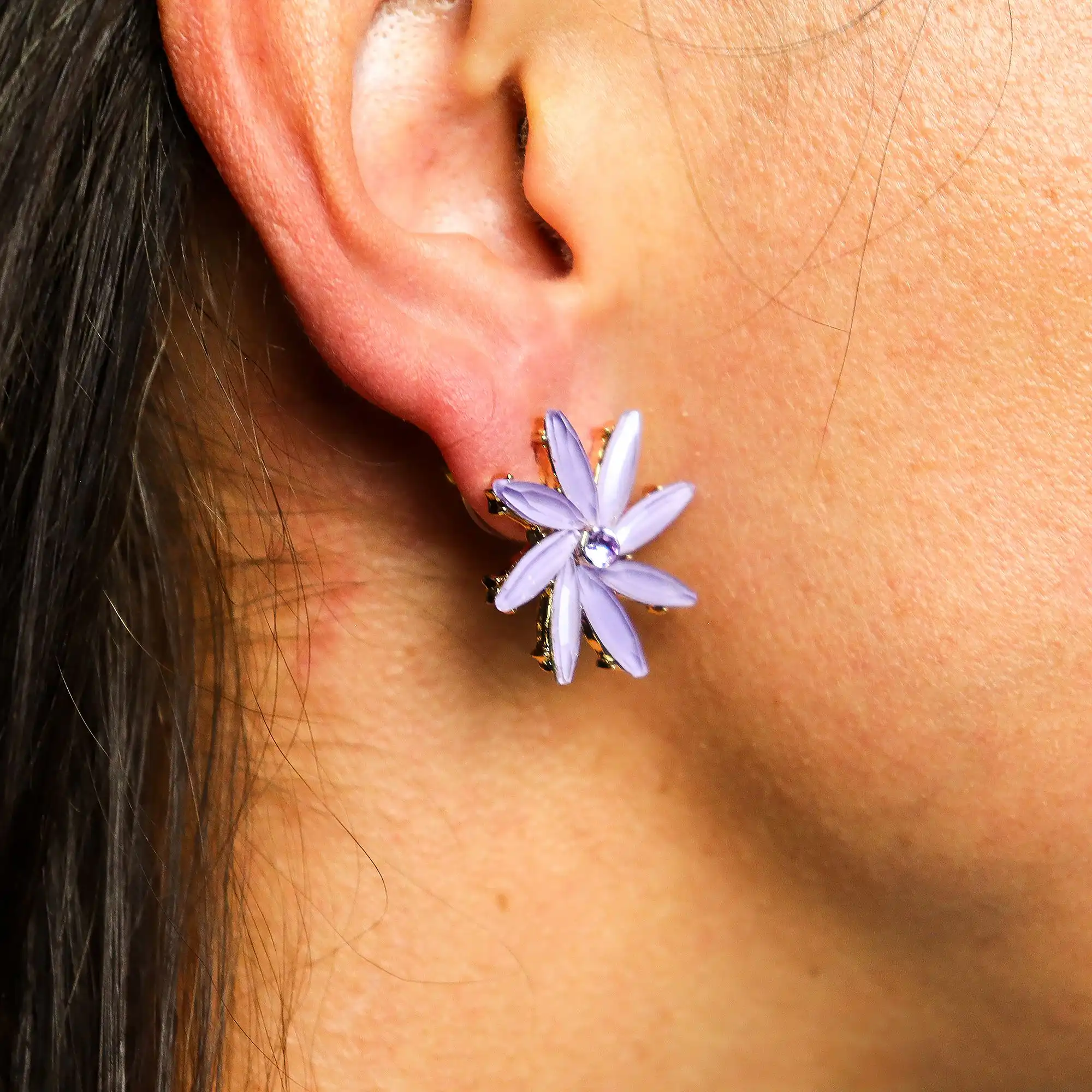 Lavender – Vintage Glass – Flowers – Earrings | www.artisangoods.co.uk 4 Lavender – Vintage Glass – Flowers – Earrings | www.artisangoods.co.uk 3