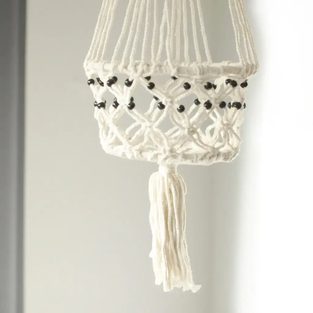 Macrame Pot Holder – Lrg Single Beaded | www.artisangoods.co.uk 6 Macrame Pot Holder – Lrg Single Beaded | www.artisangoods.co.uk 6