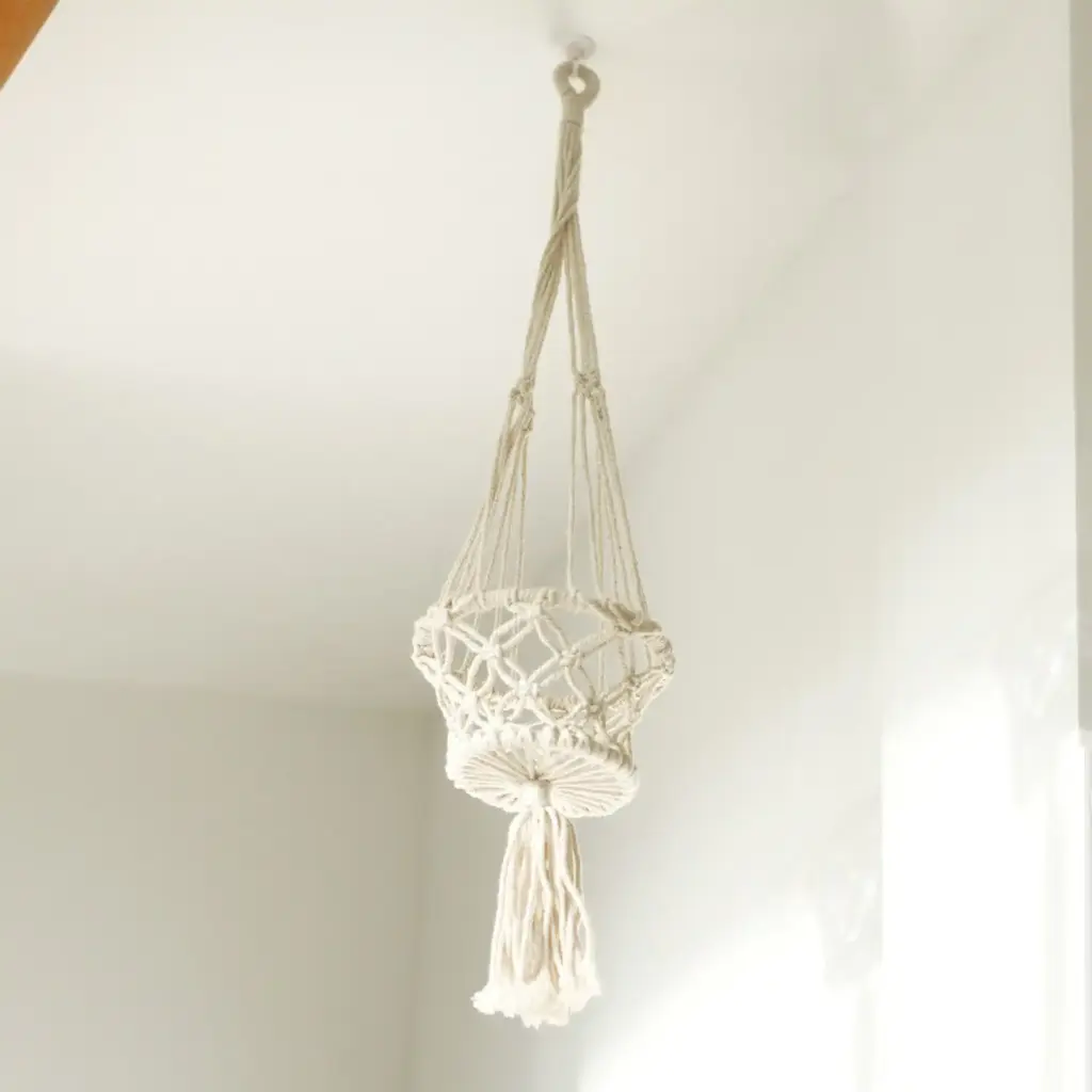 Macrame Pot Holder – Single Small Pot | www.artisangoods.co.uk 7