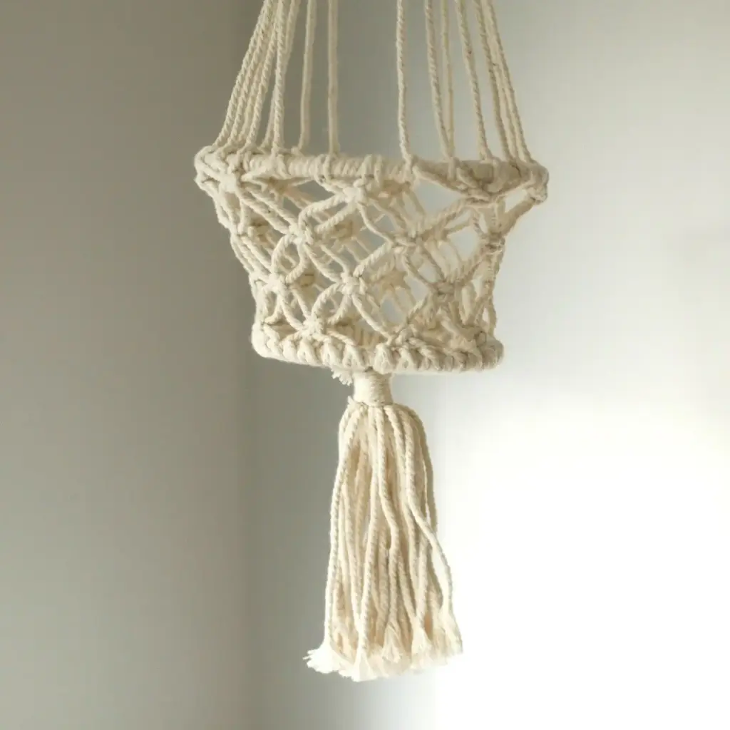 Macrame Pot Holder – Single Small Pot | www.artisangoods.co.uk 6