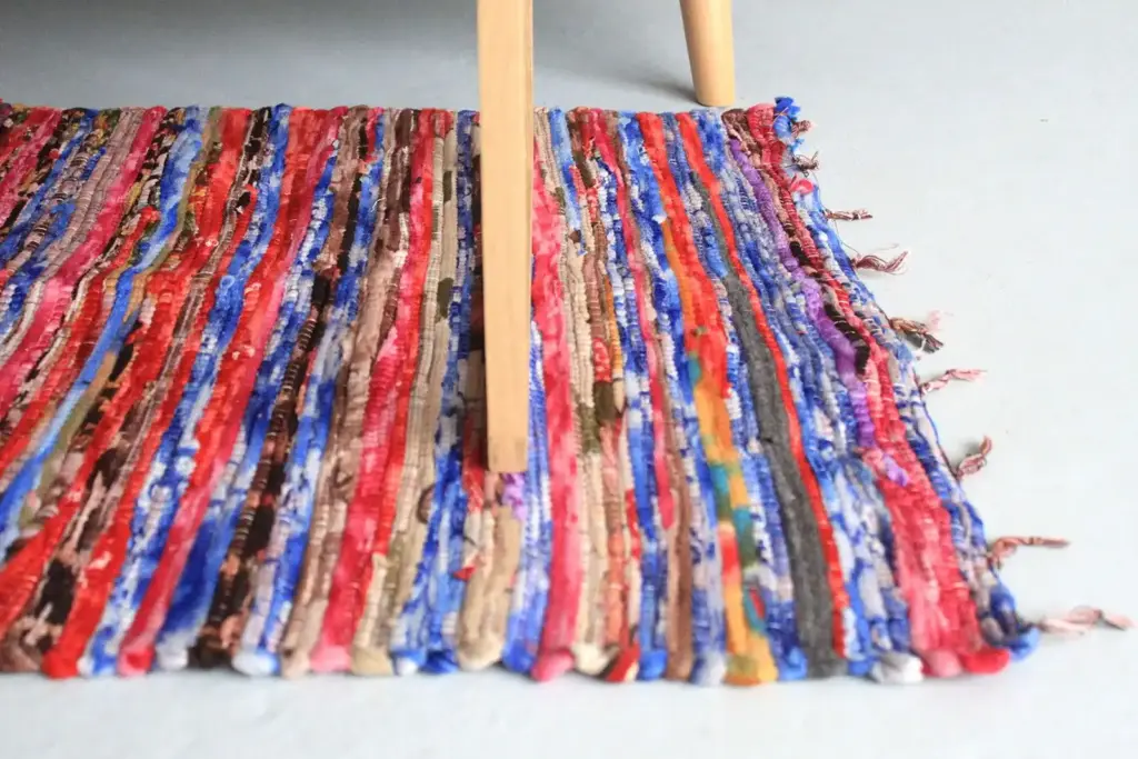 Medium Velvet Rug – 128x75cm | www.artisangoods.co.uk 6