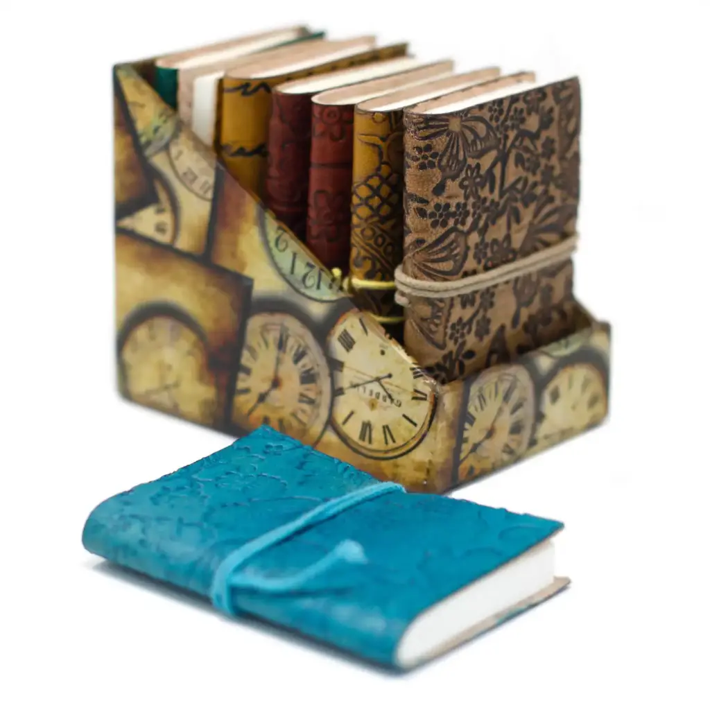Mini Assorted Leather Notebook (4×3″) – 1 piece | www.artisangoods.co.uk Mini Assorted Leather Notebook (4×3″) – 1 piece | www.artisangoods.co.uk