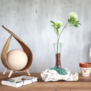 Molten Glass on Whitewash Wood – Vase – Small | www.artisangoods.co.uk 7