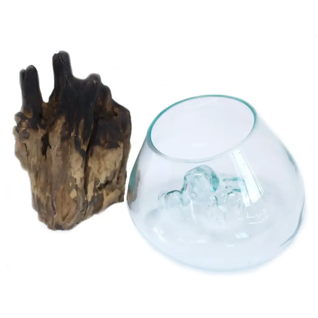 Molten Glass on Wood – Large Bowl | www.artisangoods.co.uk 4
