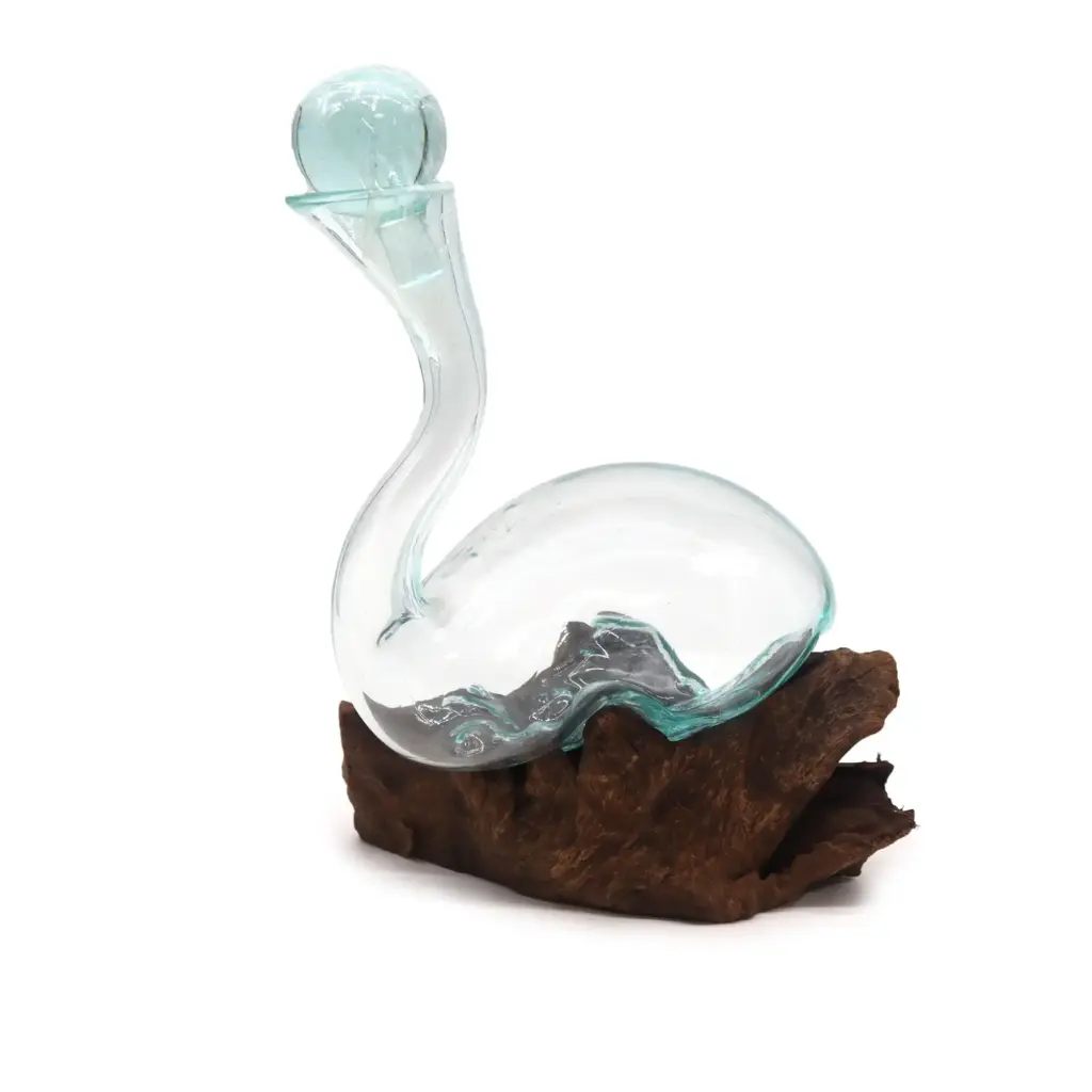 Molten Glass on Wood – Wine Decanter | www.artisangoods.co.uk 2