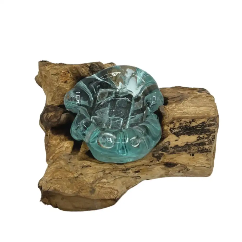Molton Glass Candle Single Holder on Wood | www.artisangoods.co.uk 4