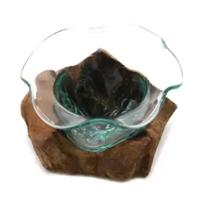Molton Glass Fancy Sweet Bowl on Wood | www.artisangoods.co.uk 7