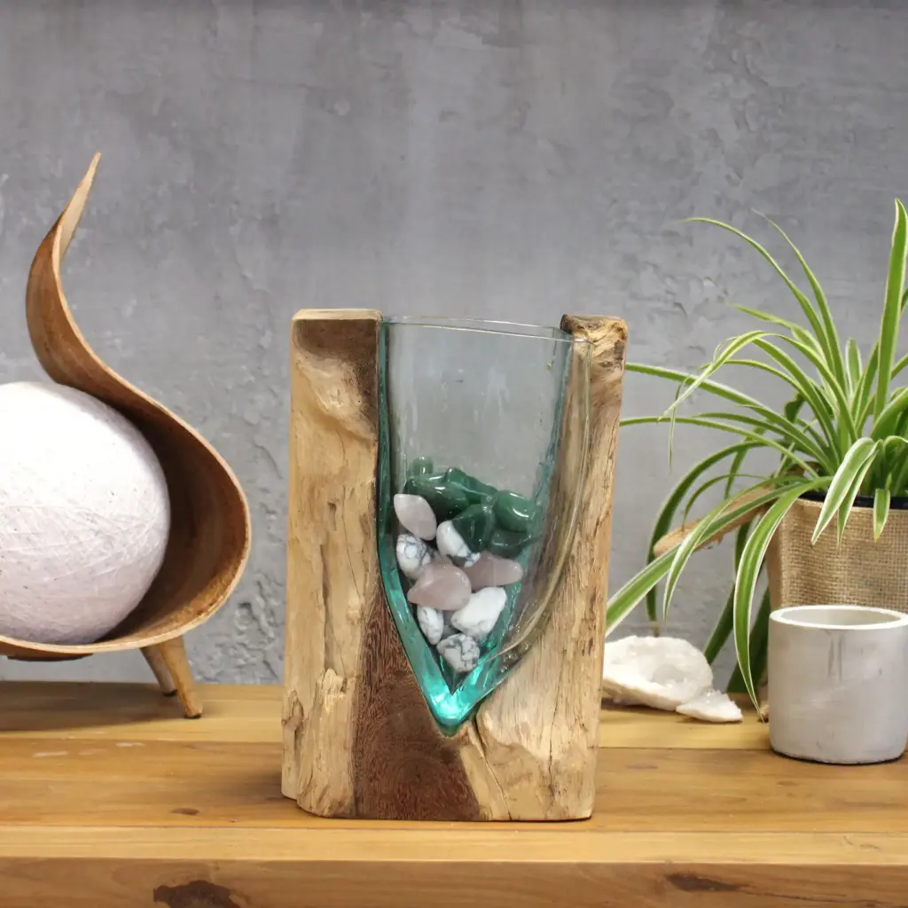 Molton Glass V-shaped Art Vase on Wood | www.artisangoods.co.uk 2