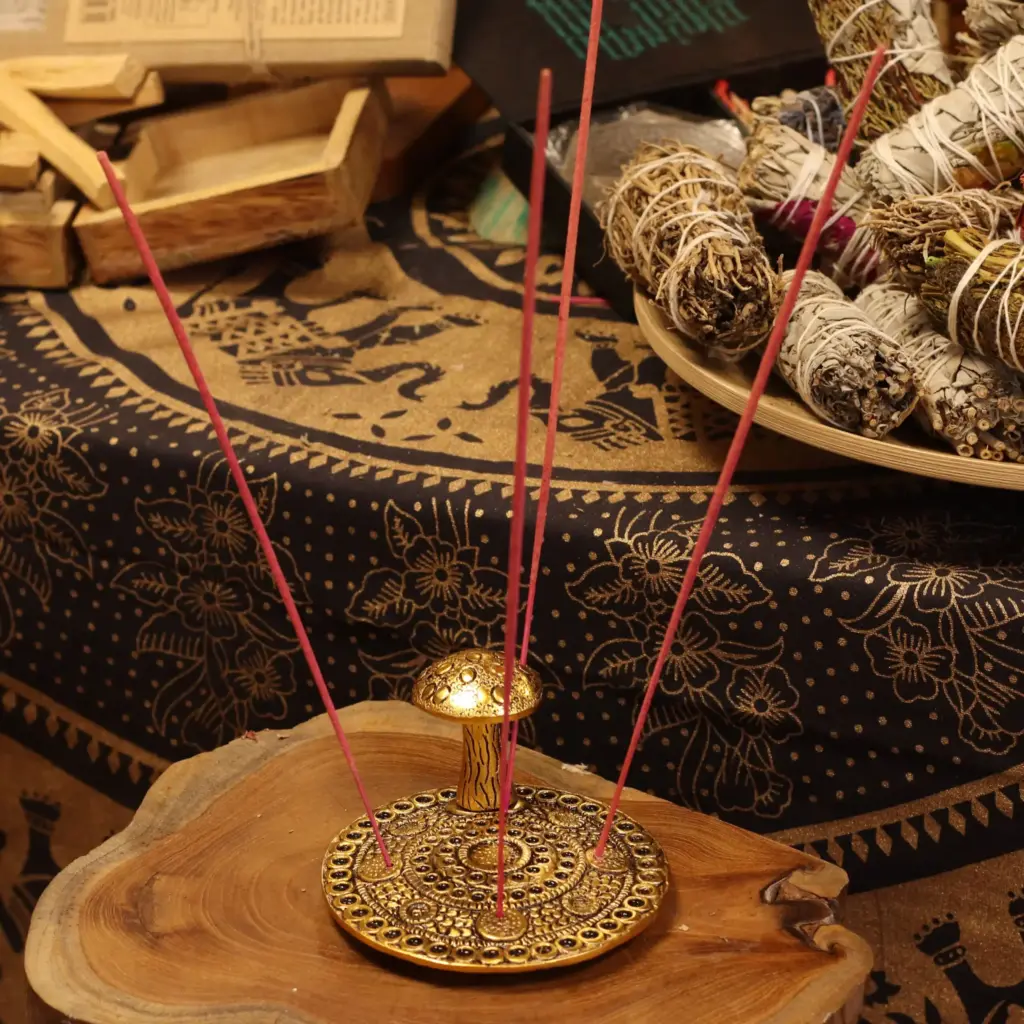 Mushroom Plate  – Brass Effect – Incense Holder | www.artisangoods.co.uk 2