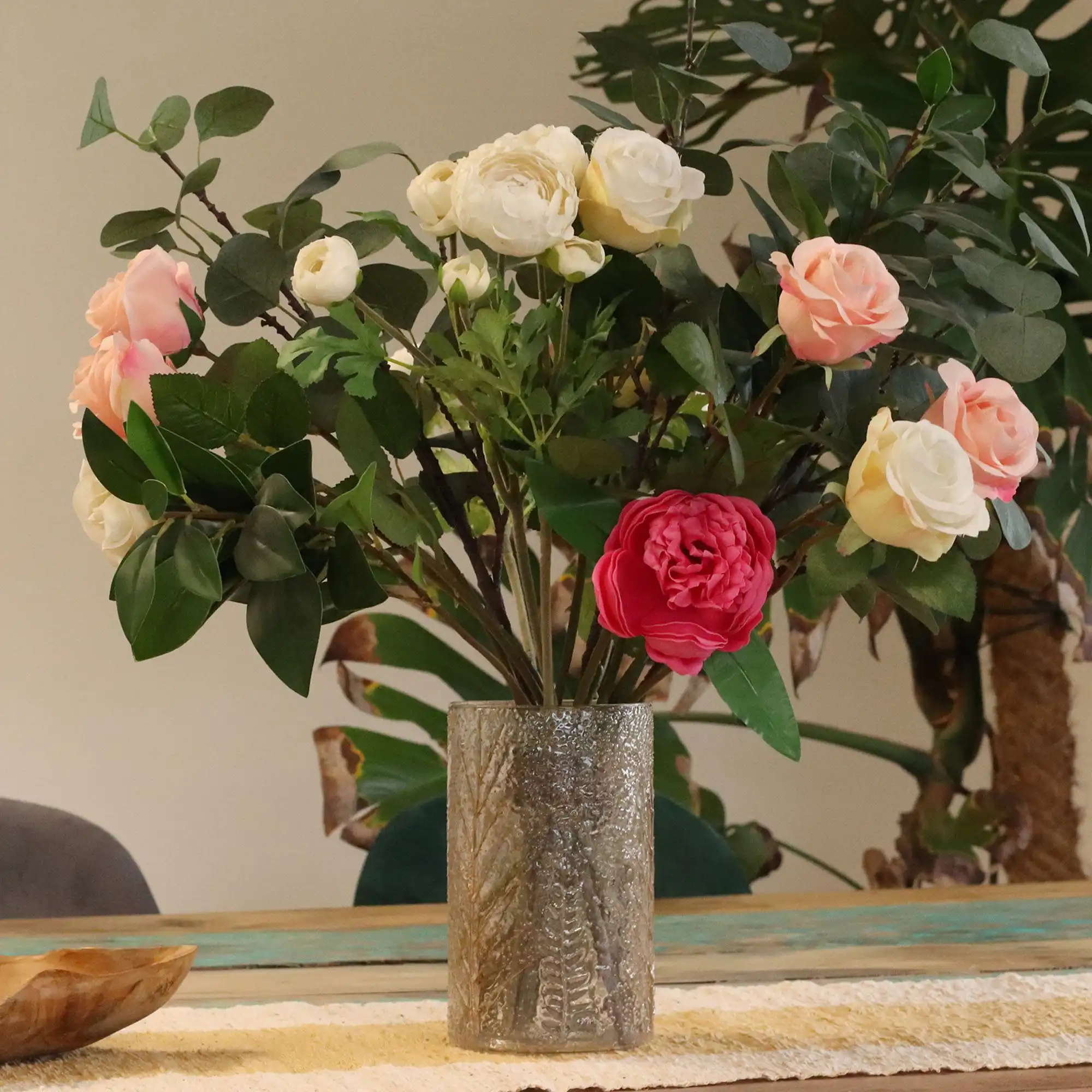 Natural Floral Glass – Tall Vase Candle Holder – Pino – (19x11cm) | www.artisangoods.co.uk 4 Natural Floral Glass – Tall Vase Candle Holder – Pino – (19x11cm) | www.artisangoods.co.uk 3