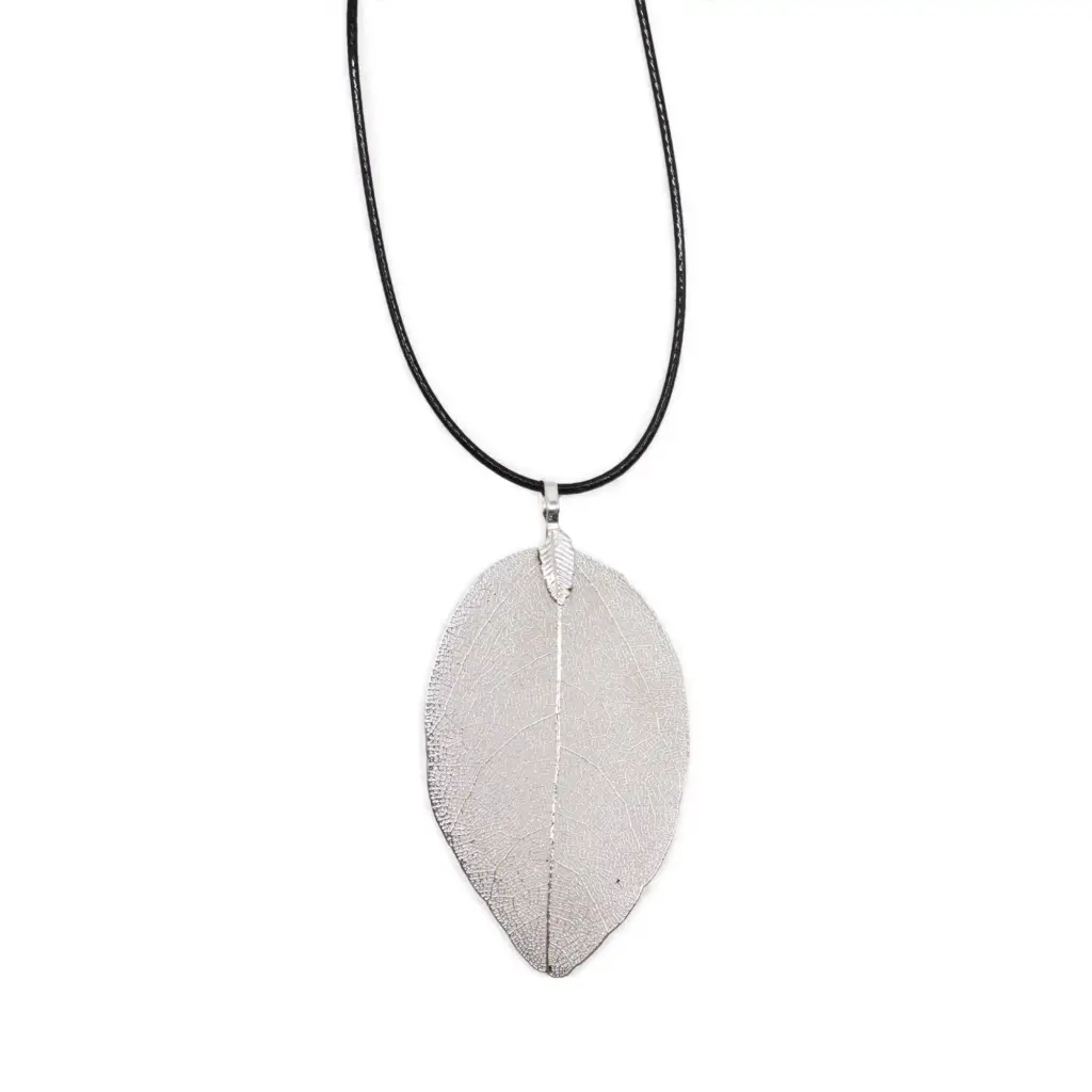 Necklace – Bravery Leaf – Silver | www.artisangoods.co.uk
