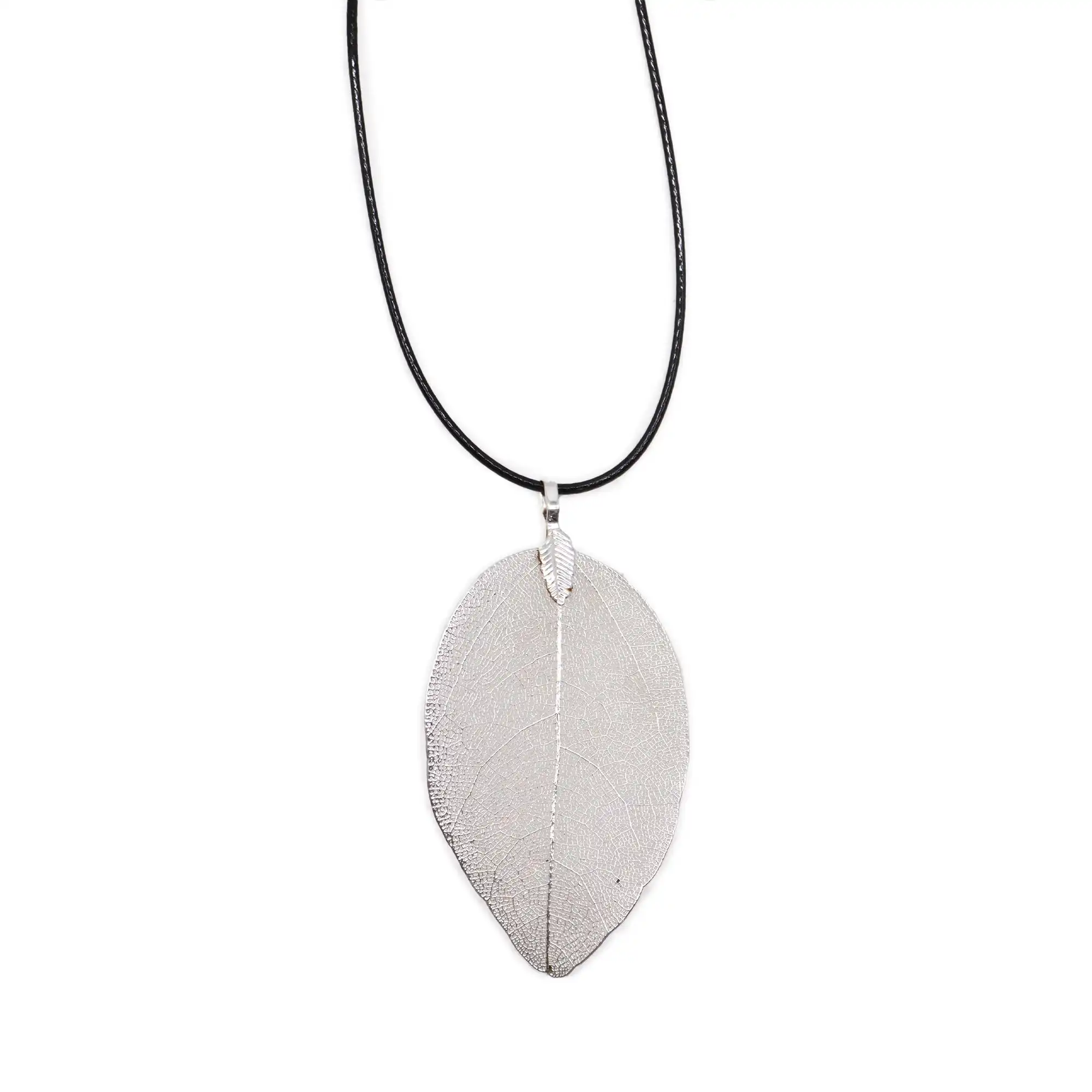 Necklace – Bravery Leaf – Silver | www.artisangoods.co.uk 2 Necklace – Bravery Leaf – Silver | www.artisangoods.co.uk 1