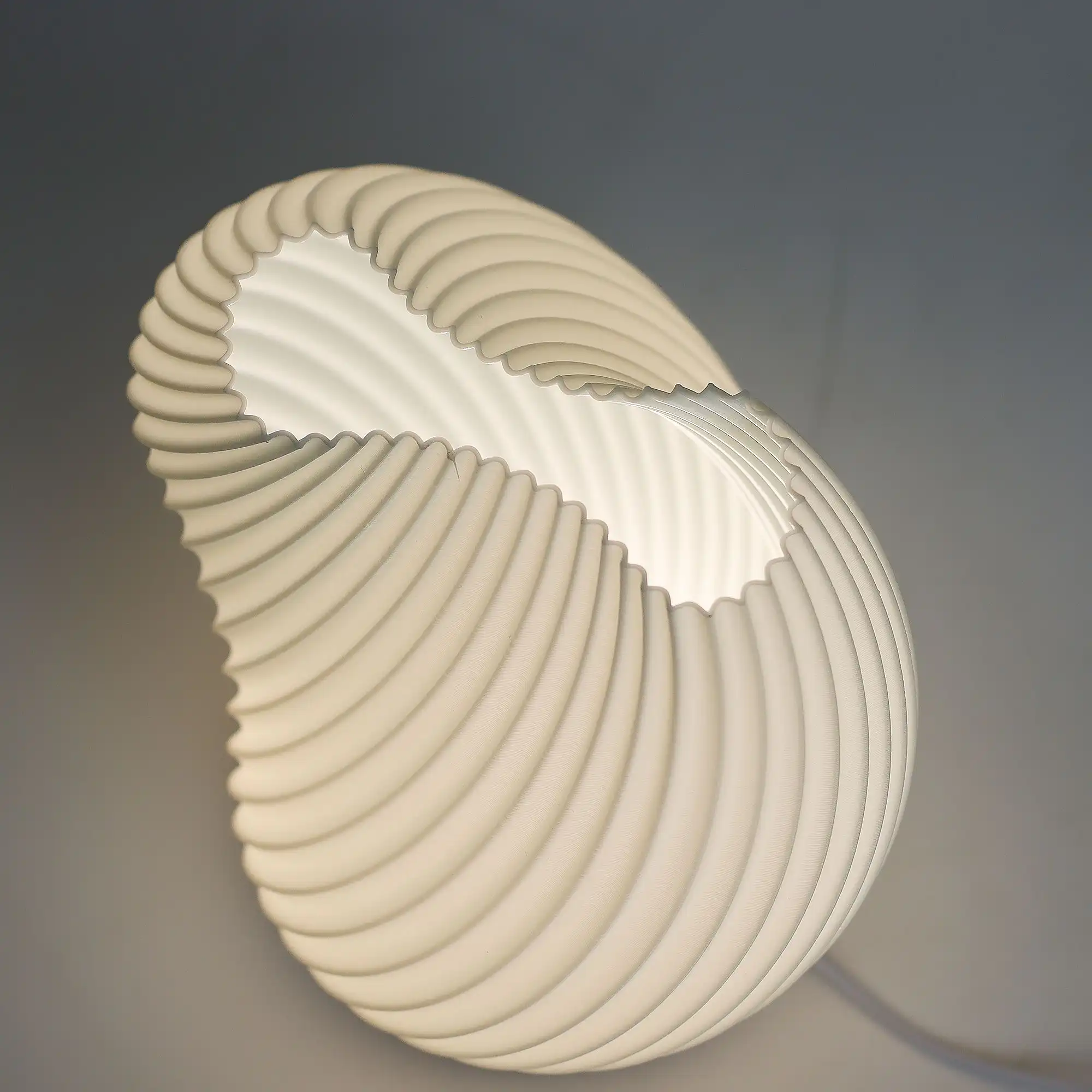 New Wave Lamp – USB – 3 settings – Shell Twisted | www.artisangoods.co.uk 6 New Wave Lamp – USB – 3 settings – Shell Twisted | www.artisangoods.co.uk 5