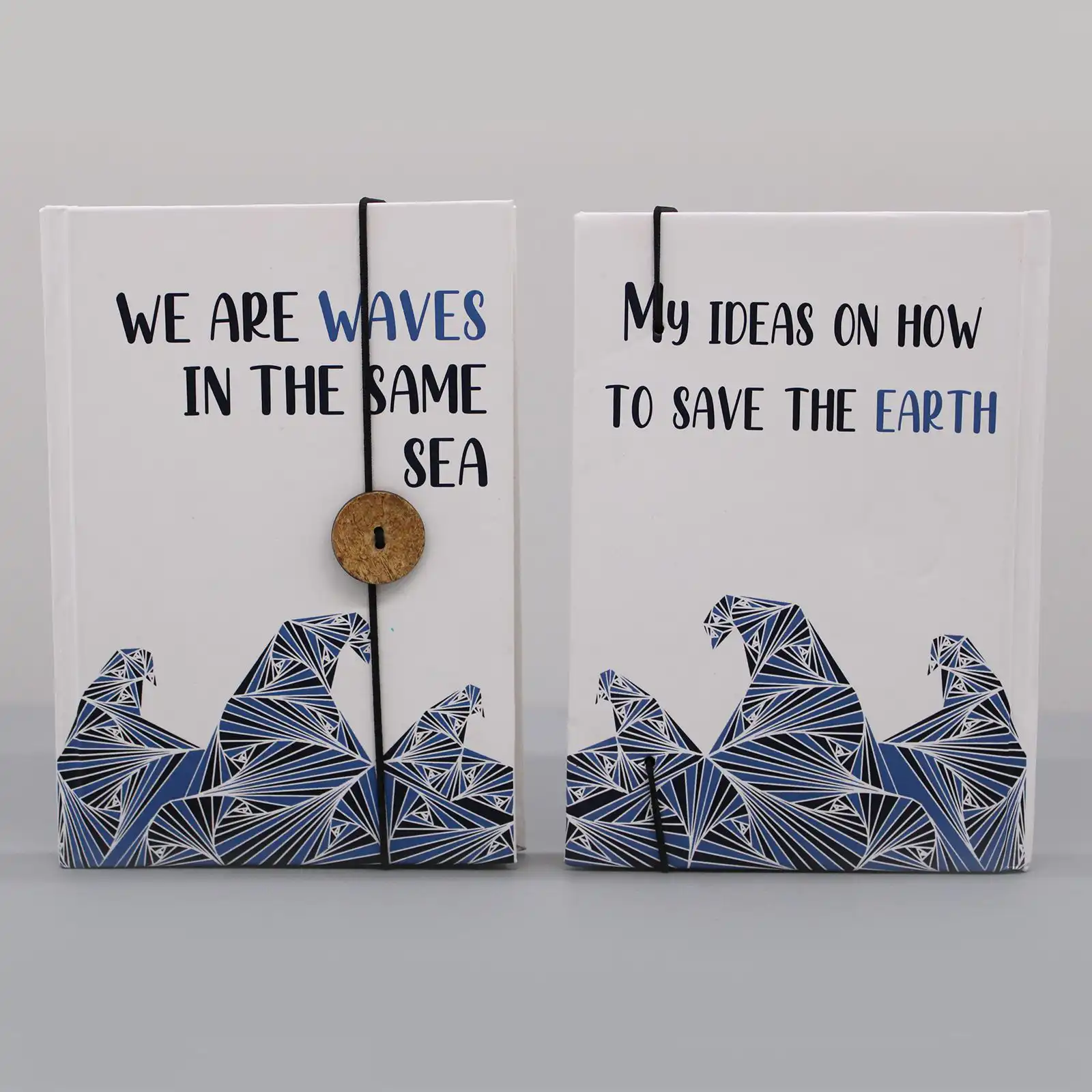 Notebook with strap – Waves in the same sea | www.artisangoods.co.uk 3 Notebook with strap – Waves in the same sea | www.artisangoods.co.uk 2