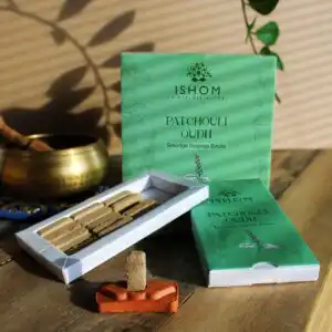 Pack of 15 Natural Incense Smudge Bricks and Burner – Patchouli Wood | www.artisangoods.co.uk 1