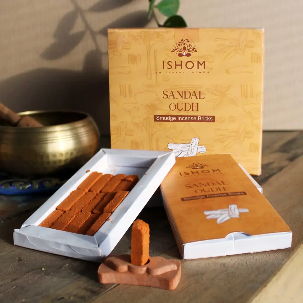 Pack of 15 Natural Incense Smudge Bricks and Burner – Sandal Wood | www.artisangoods.co.uk