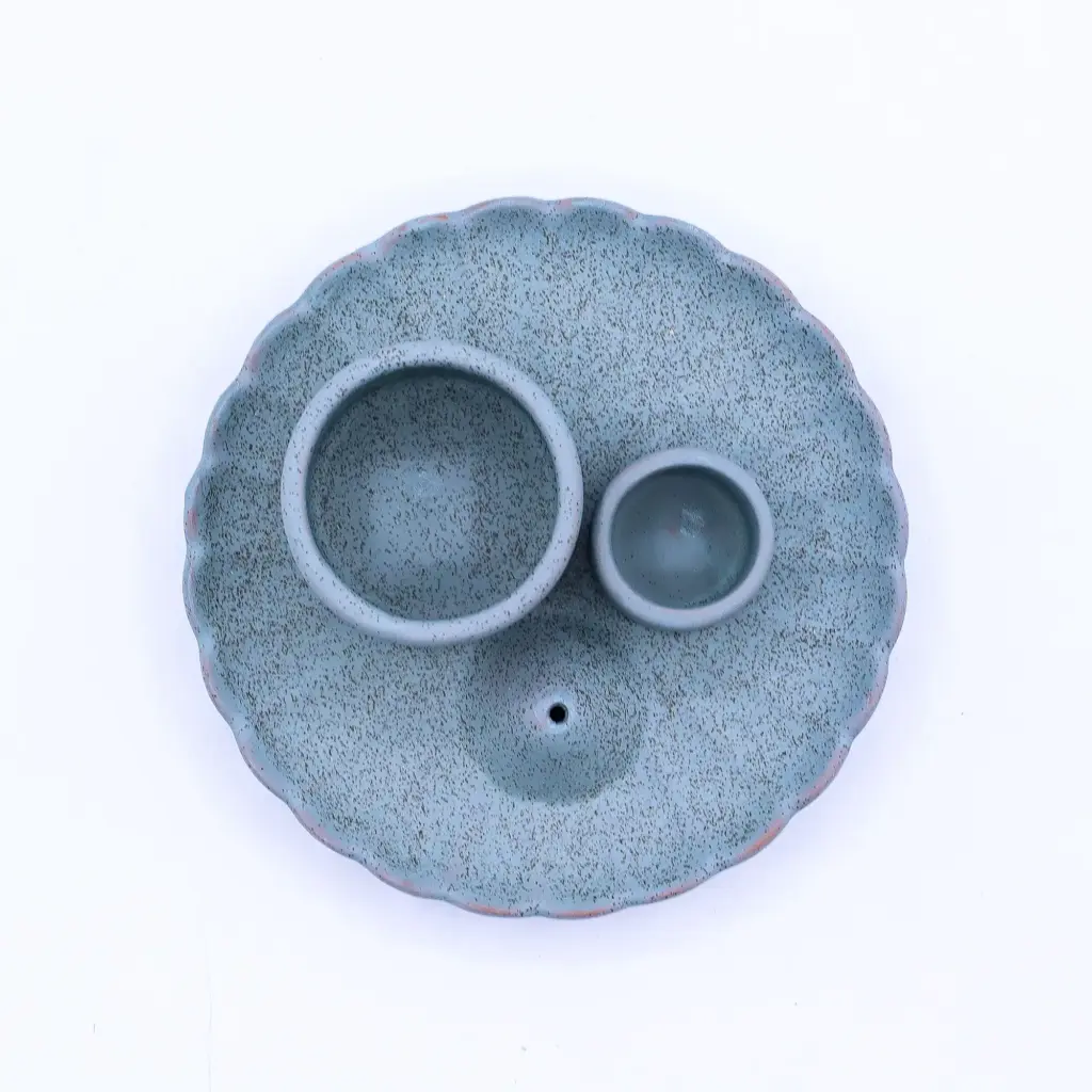 Palo Santo Stick & Smudge Holder – Lotus Flower – Blue | www.artisangoods.co.uk 3